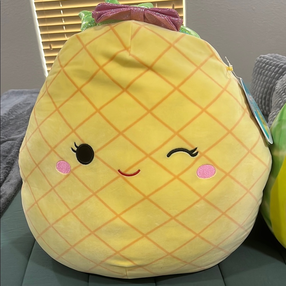 2 full size squishmellows